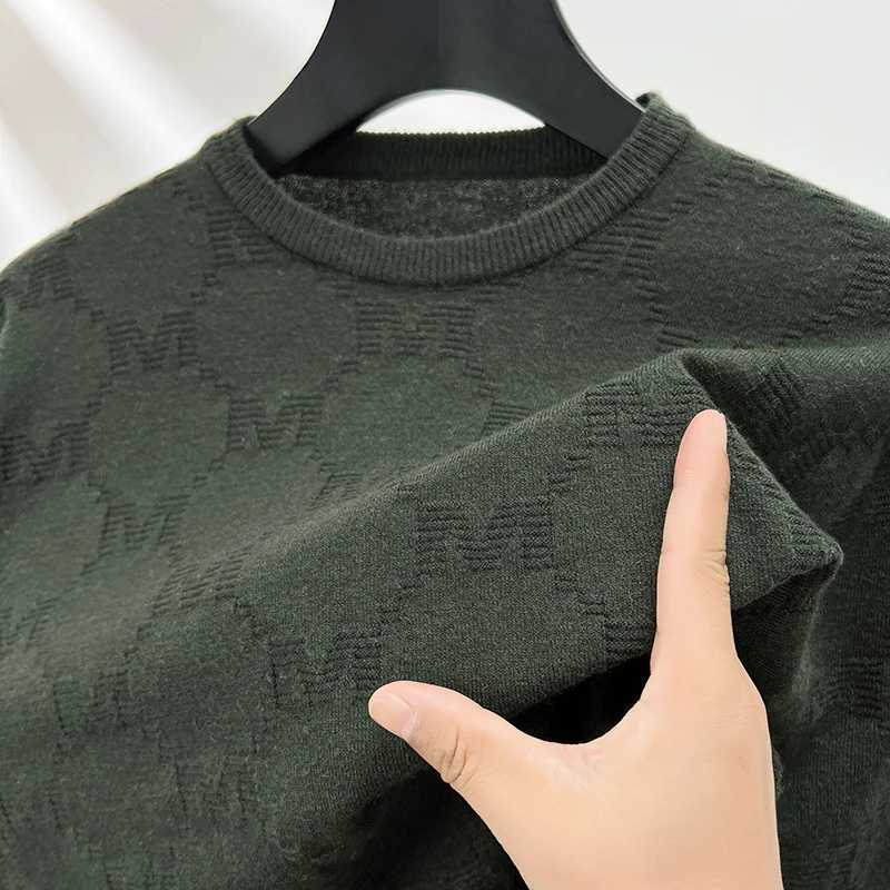 Design Quality Mens Sweater Autumn Item Solid Color Jacquard ONeck Pullover Knitted Sweater Exquisite Casual Menswear J251015