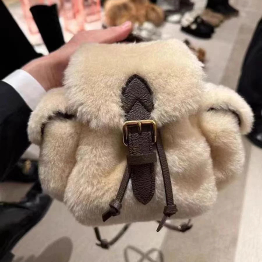 Women Plush Backpack Autumn Winter Vintage Versatile Large Capacity Double Shoulder Bag Japanese Korean Bag Trend 251010