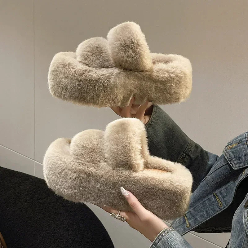 Winter Womens Plush Slippers Outdoor Warmth Korean Fashion Shoes Thick Sole Cotton Slippers for Women home shoes 251013