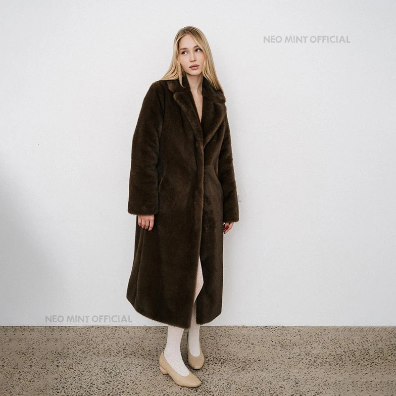 Neo Mint Winter Faux Mink Fur Coat Women Iconic Long Outerwear Jacket Crystal Hooks Street Style Warm Overcoat 251029