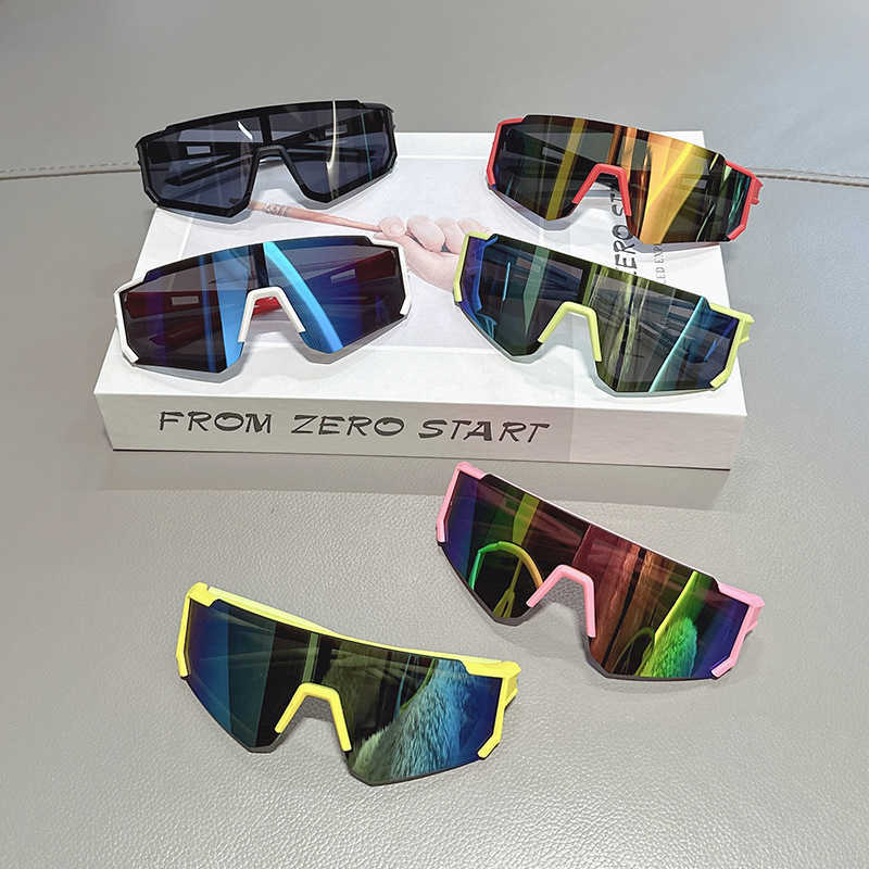 Childrens Sunshade Glasses Boys and Girls Outdoor Cycling Onepiece Sunglasses Baby Personality Photo Show Sunglasses Trendyt H251015