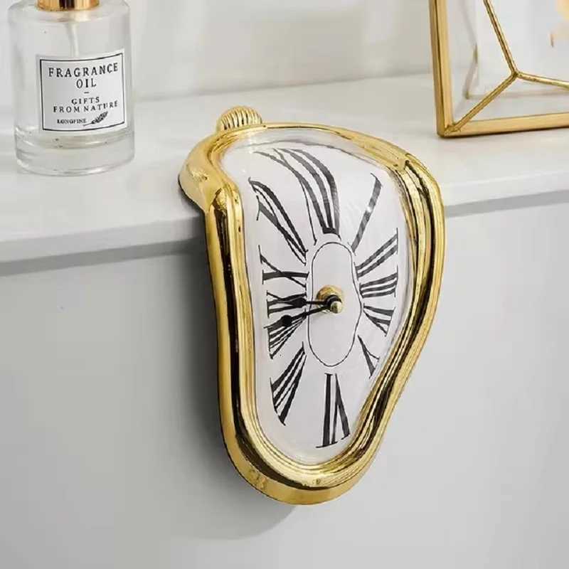 Melting Clock Melted Clock Gift Decor Art Inspired Wall Clock Twisted Shelf Hanging Surrest for Decorative Shop Office Home C251015