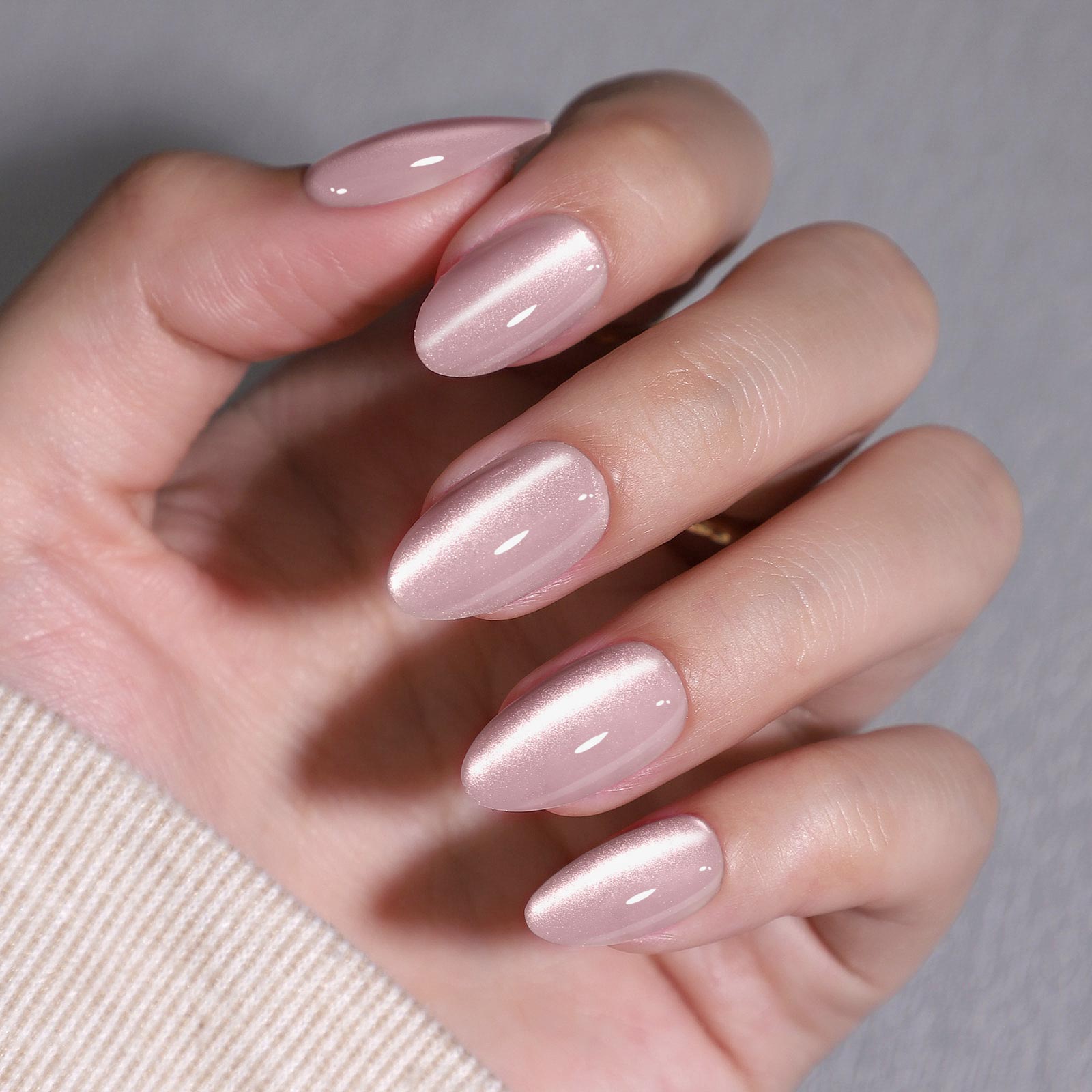 Elegant pointed almond press On nails Cats-eye Artificial Finger Extensions | Long-wearing Gel-Like Stick-On Claws with Professional Strength Bond Var