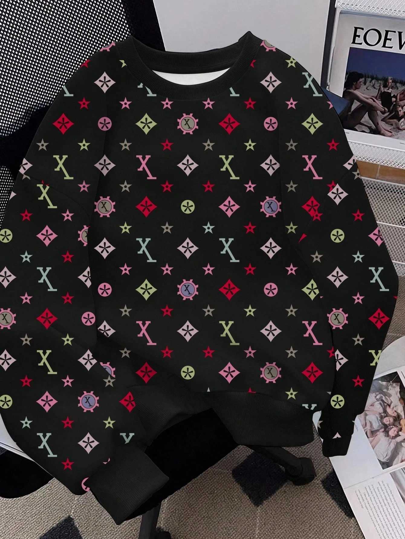 Classic Fit Mens Sweatshirt Red Allover Pattern Crew Neck Versatile Casual Wear 2025 Collection J251015