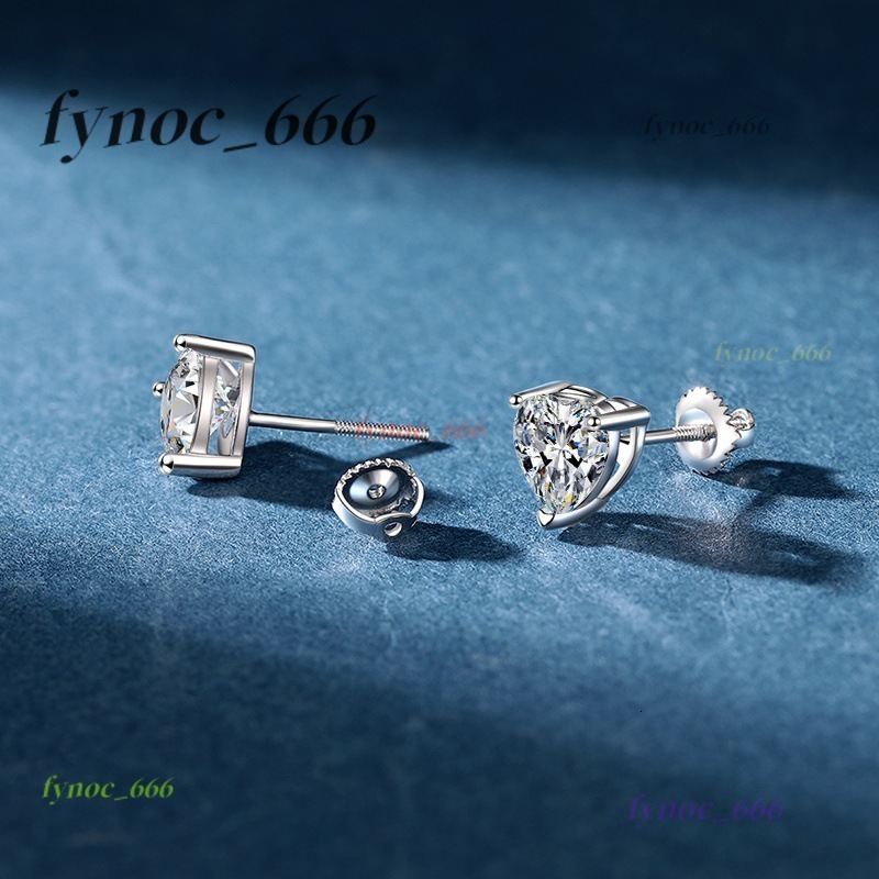 Hot Selling S925 Sterling Silver Heart Moissanite Earrings for Women Fashion Simple Heartshaped Ear Bone Studs Personality Temperament Earrings
