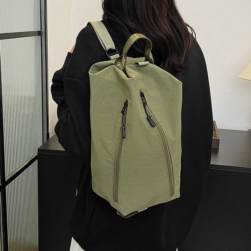 Same Style Yoga Bag Large Capacity Sports Fitness Bag Multifunctional Double Shoulder Crossbody Bag Fashion Versatile Pillow Bag H251015