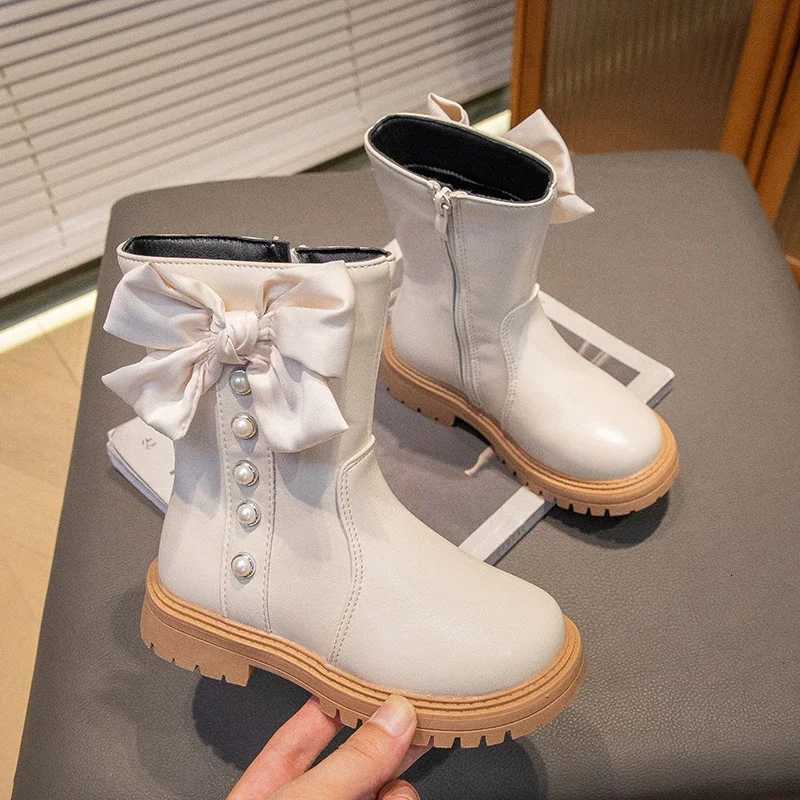 2023 New Girls Boots Pearls Bow Simple Nonslip Children Ankle Boots Beige Black Elegant Chic Princess Kids Shoes Fashion FlatsT251015
