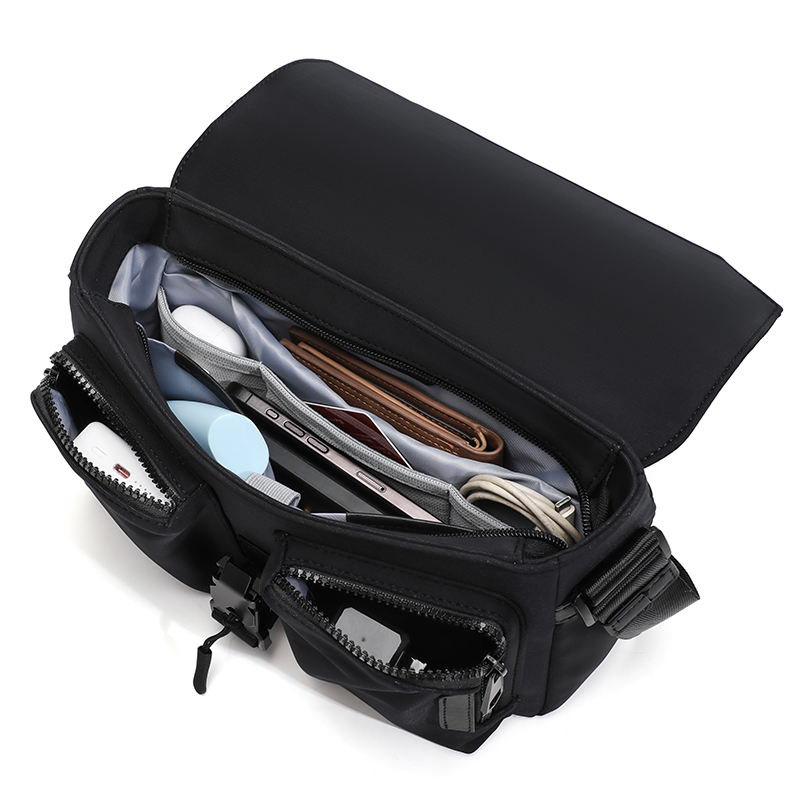 Sewafox Men Crossbody Bag Outdoor Leisure Shoulder Bag Lightweight and Portable Messenger Bag Adjustable Shoulder Strap Suitable for Everyday Carrying