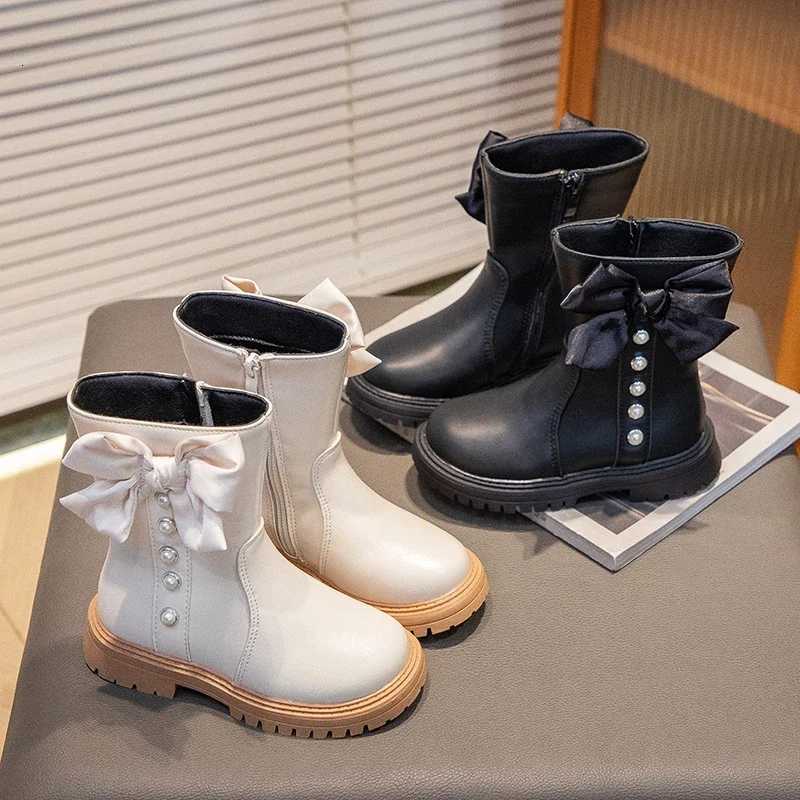 2023 New Girls Boots Pearls Bow Simple Nonslip Children Ankle Boots Beige Black Elegant Chic Princess Kids Shoes Fashion FlatsT251015