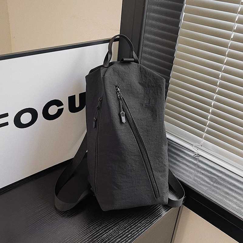 Same Style Yoga Bag Large Capacity Sports Fitness Bag Multifunctional Double Shoulder Crossbody Bag Fashion Versatile Pillow Bag H251015