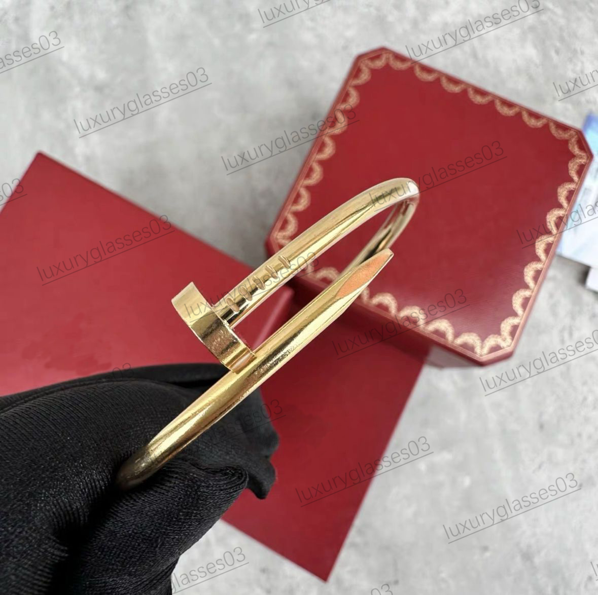 Designer Nail Bracelet luxury Jewelry Men and Women classic fashion bracelt oval diamond 18k gold silver rose Titanium steel cuff bracelet Festival gifts