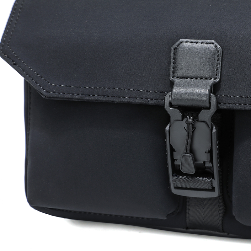 Sewafox Men Crossbody Bag Outdoor Leisure Shoulder Bag Lightweight and Portable Messenger Bag Adjustable Shoulder Strap Suitable for Everyday Carrying