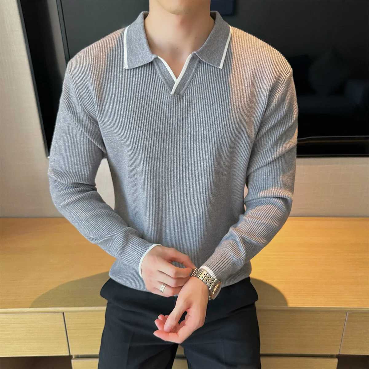 2025 Autumn Mens Vneck Sweater British Style Long Sleeved Knitted Sweater Slim Fit Casual Business Base Pullover Men Clothing J251015