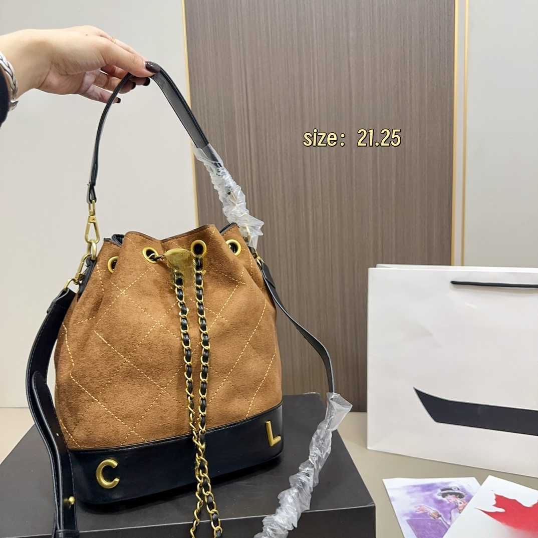 Shoulder Bags s 2025 New Designer suede wanderer bucket bags Hobo Bag Mirror Quality Designer Drawstring Chain Hobo Large Capacity Tote Bag Ladies Luxury Handbags