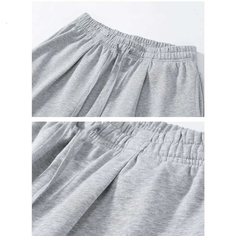 Simple solid color casual loose 2025 new mens sports morning running wear versatile shorts cottonT251015