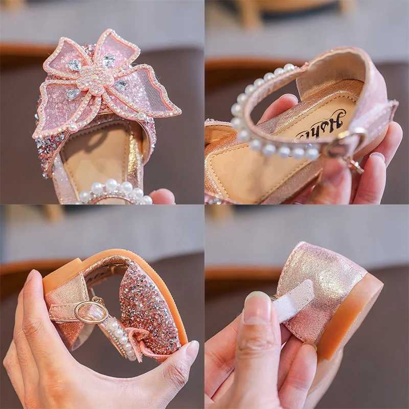 Summer Baby Shoes For 110Y Kids Girls Rhinestone Butterfly Casual Princess Shoes Children Dancing Sandals W251114