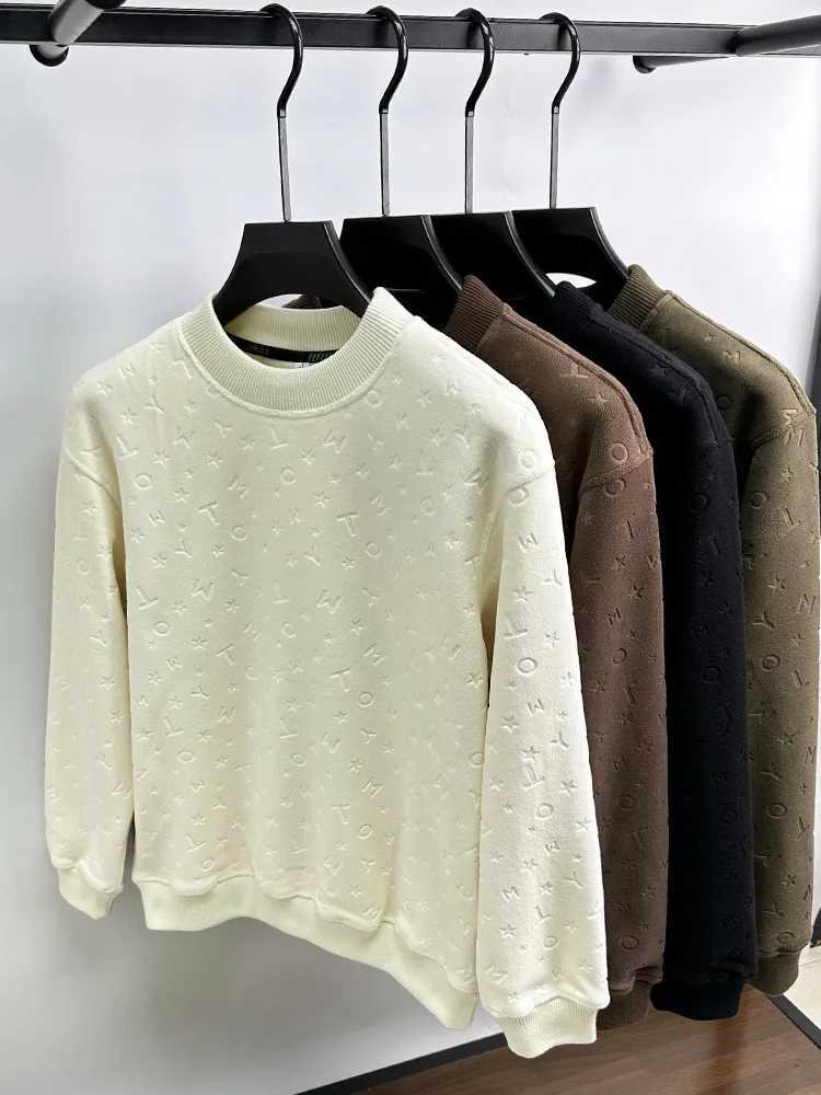High end fashion letter embossed sweater mens 2024 autumn and winter new plush thick Tshirt casual warm round neck pullover J251015