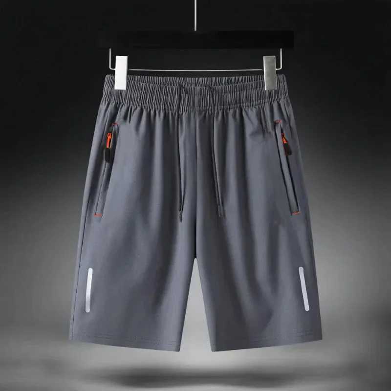 Mens Summer Sport Shorts Lightweight Cool Feeling Quick Drying Zipper Pocket Short Pants Male Cozy Running Workout ShortsT251015