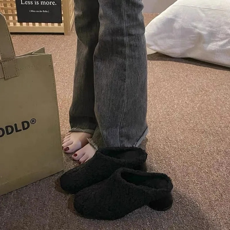 Fur Lambswool Heeled Slippers Woman Solid Color Horse Hair Round Toe Covered Toe Shoes Woman Casual Shoes 251013