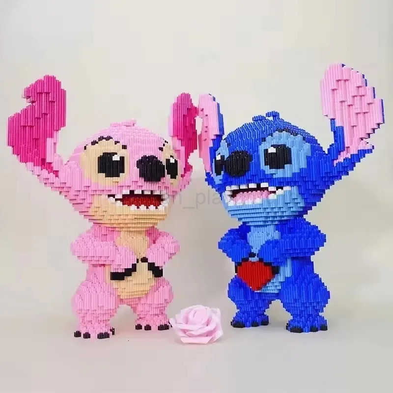 Disney 2025 New 33cm Building Blocks Anime Stitch Large Size Cute Educational Assembly Toy Tabletop Decoration Kid Birthday Gift H2510151