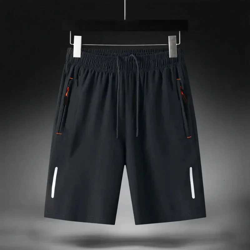 Mens Summer Sport Shorts Lightweight Cool Feeling Quick Drying Zipper Pocket Short Pants Male Cozy Running Workout ShortsT251015