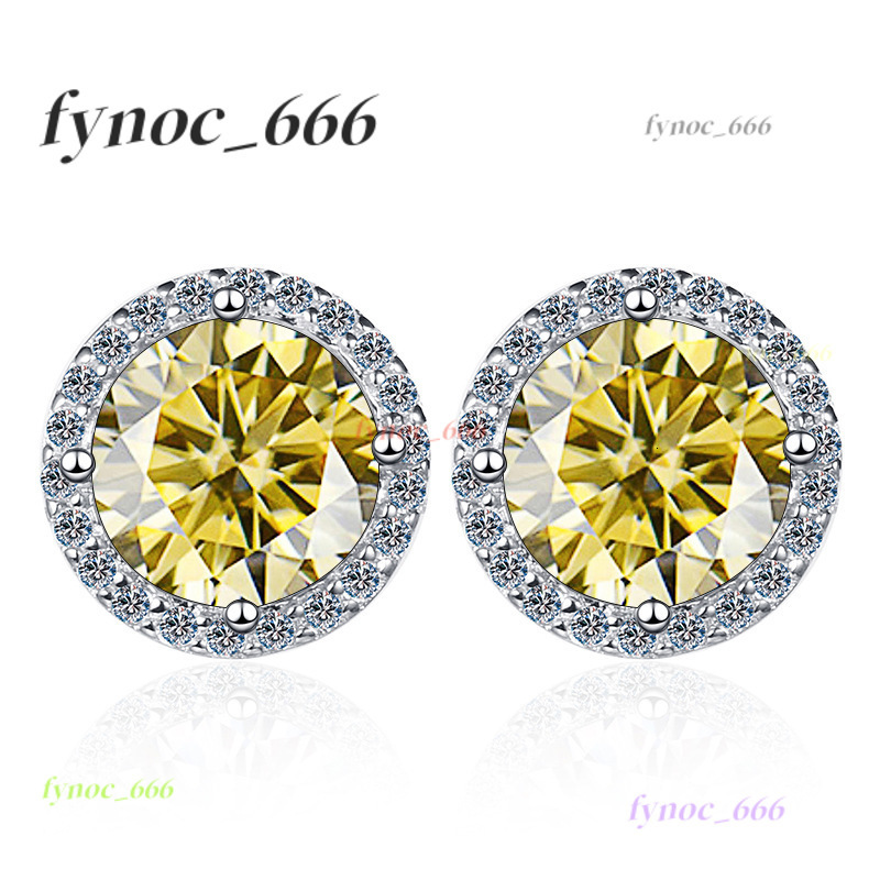 2025 New 925 Sterling Silver Earrings 1 Carat Moissanite FourProng Round Stud Earrings Hot Sale