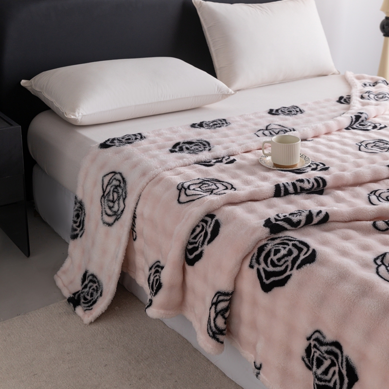 Designer Blanket Luxury Brand Skin-friendly and Soft Throw Lightweight Nap Blanket with Pink Camellia Pattern for Office /Bedroom /Travel /Gift Full S