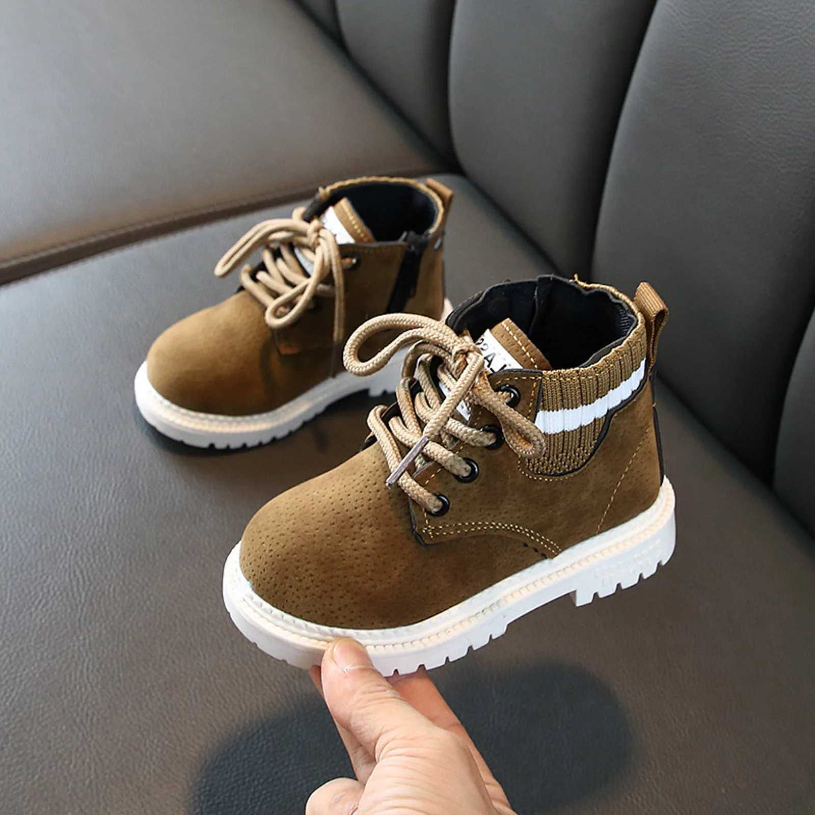 Kids Casual Shoes Autumn Winter Snow Boots Boys Shoes Fashion Leather Soft AntiSlip Girls Boots Sport Running Platform ShoesT251015