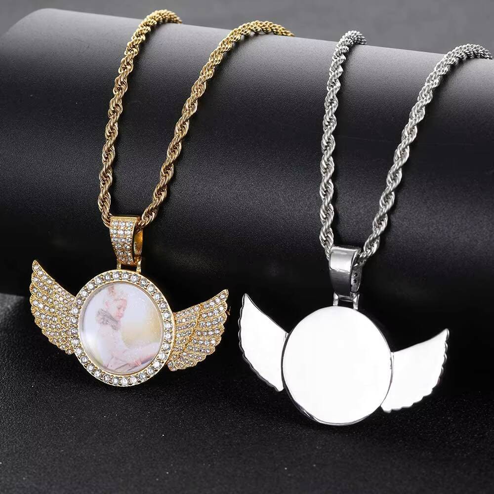 NUOYA Hip Hop Custom Photo Angel Wing Pendants Bling Moissanite Diamond Memorial Picture Frames Projection Pendant Jewelry for Gifts Designer