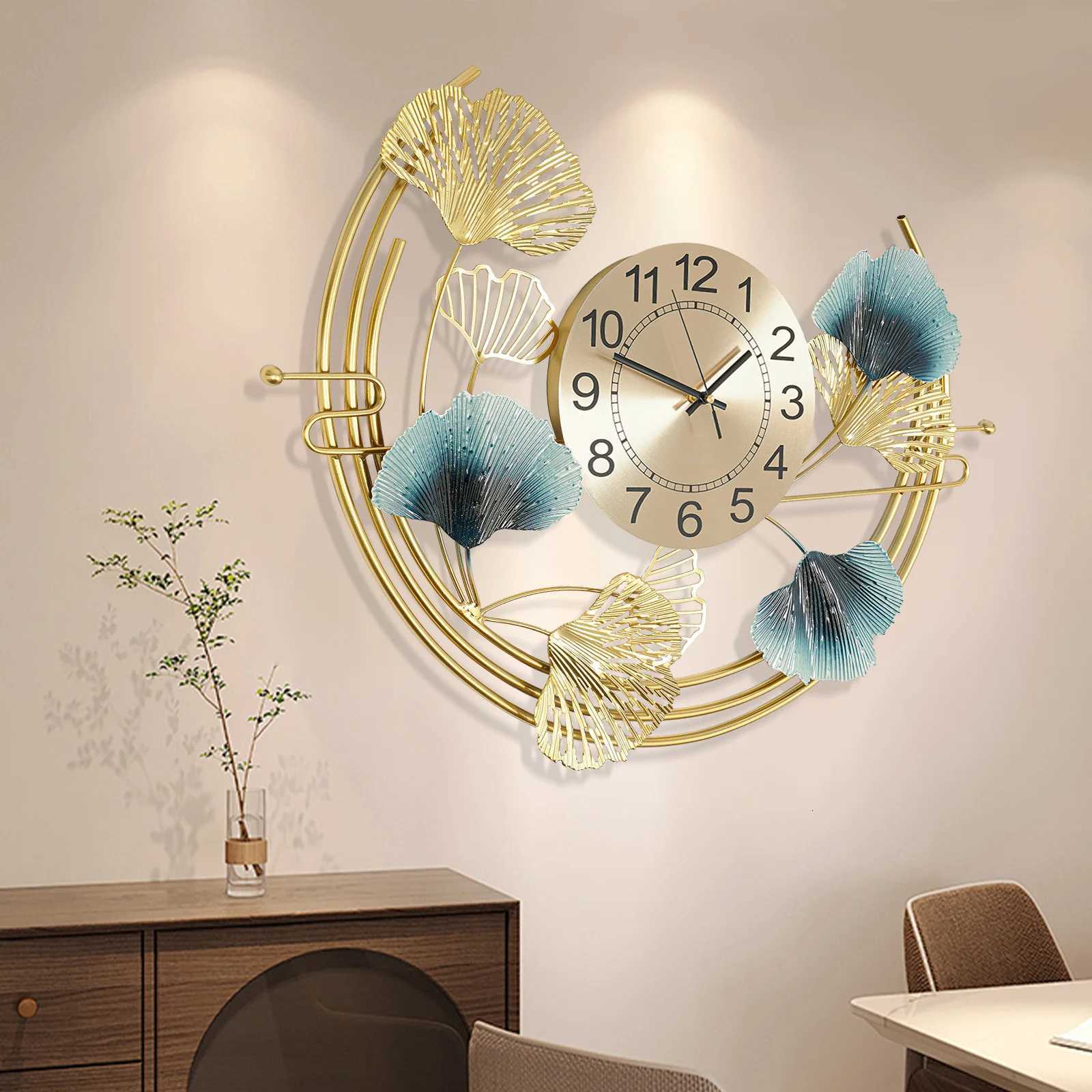 Large Iron Wall Clock6752cm Gold Blue Round Wall Mount Clock Battery Powered for Living Room Decor C251015