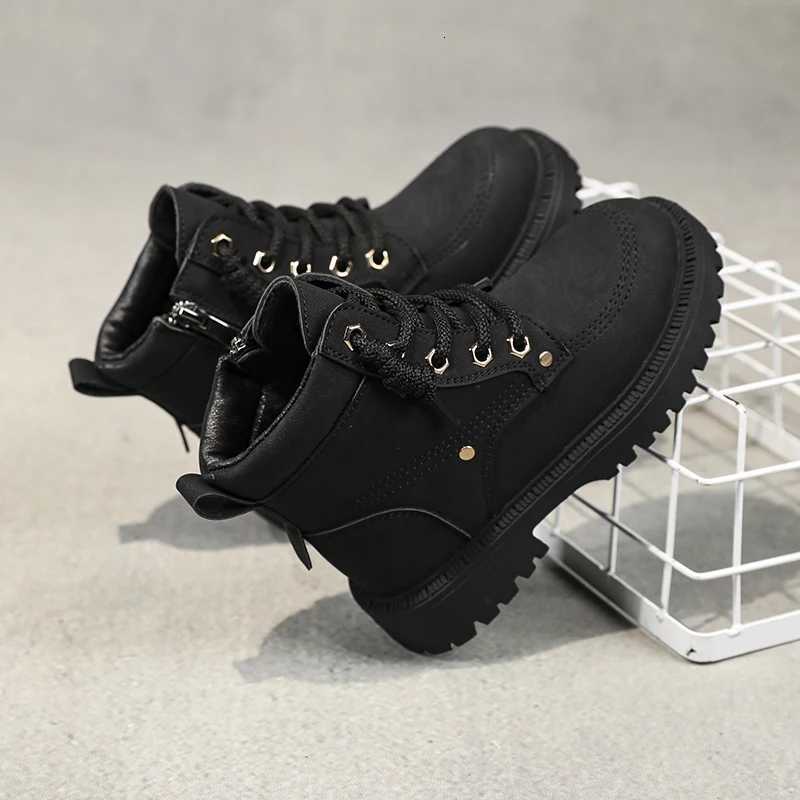 Winter Boys Pu Leather Boots Fashion Plush Warm Outdoor Nonslip Kids Casual Shoes Cool Luxury Retro Childrens Boots Size 2738T251015