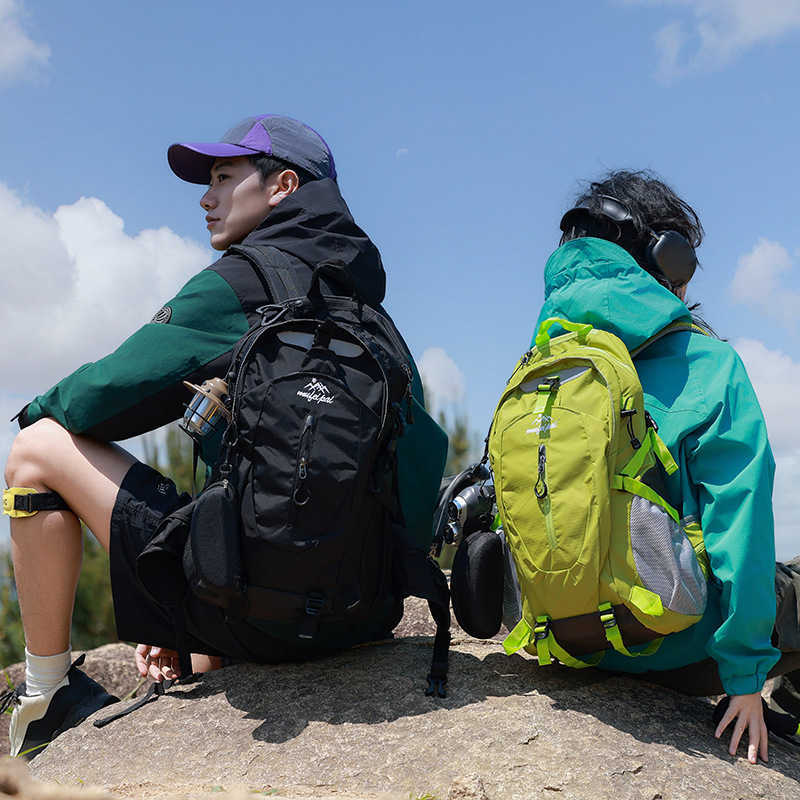 Outdoor Men and Women Large Capacity Hiking Backpack Travel Climbing Lightweight Professional Trekking Sports Travel Backpack Simple H251015