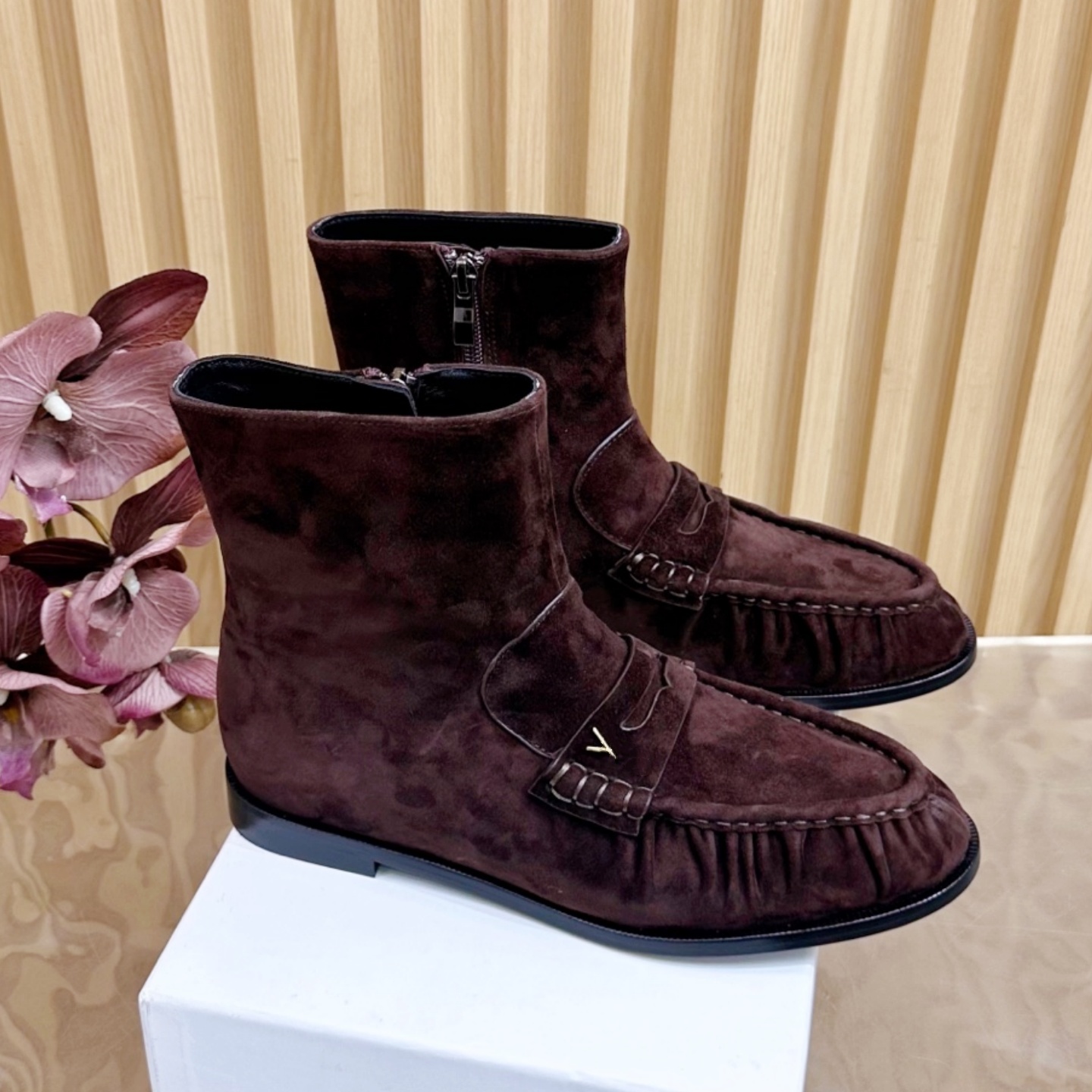 Suede Designer Mini boot Ankle boot Womens Mule Flat shoe Luxury booties Black Leather crocodile travel Motorcycle boot Classic Outdoor sport Casual Martin boots