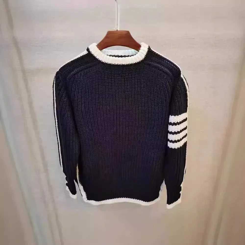 Trendy round Neck Knitwear Long Sleeve Casual Mens Sweater Autumn Winter Fashion Versatile Comfortable Overhead Top J251015