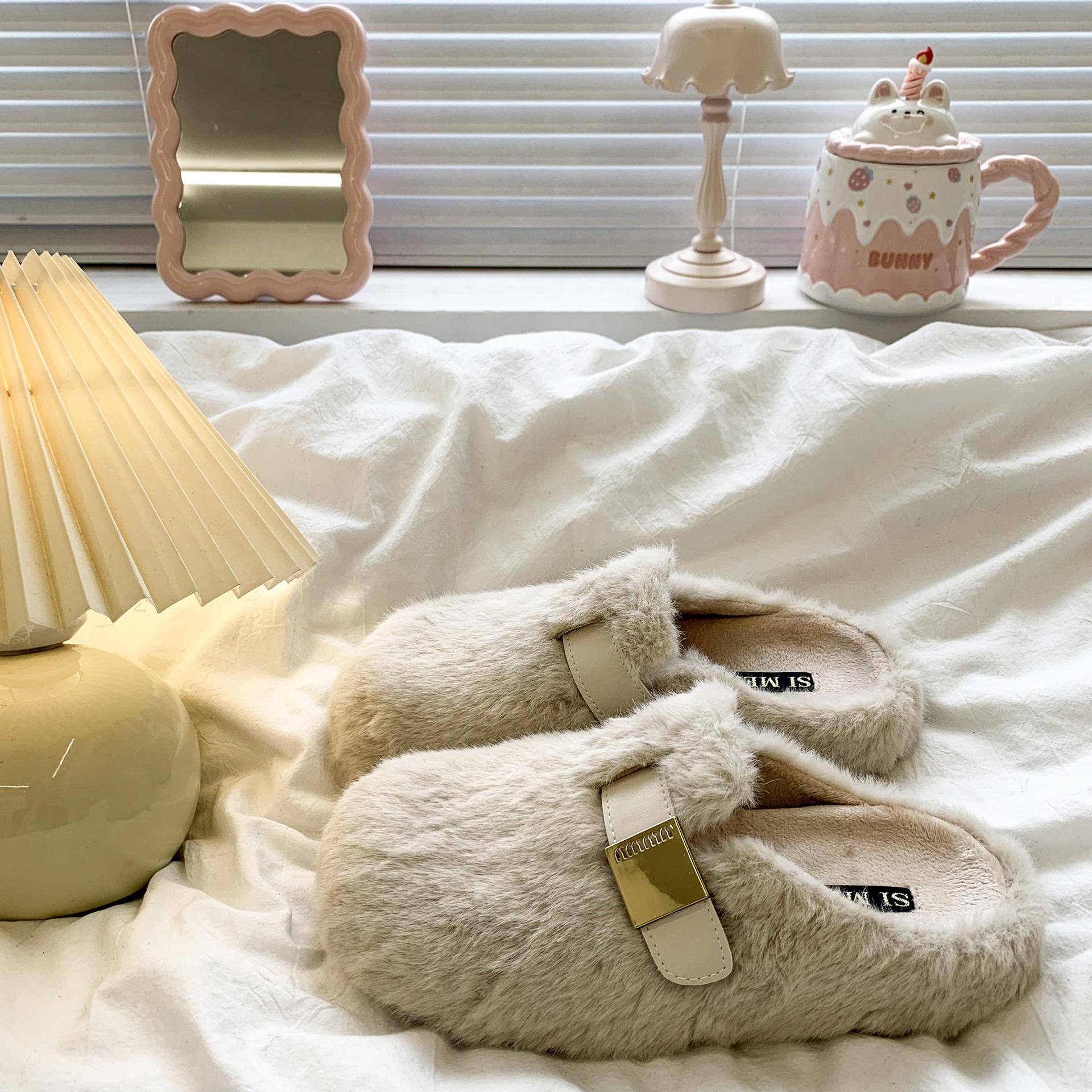 New hot free shipping designer slippers for womens snow slippers black khaki browwn New Fashionable Versatile Winter Fluffy Thickened Cotton Shoes