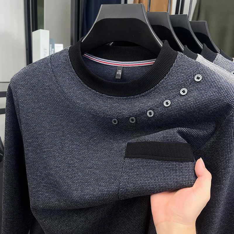 Design Quality Mens Knitted Sweater ONeck Solid Color Simple Pocket Pullover Autumn Winter Versatile Casual Menswear J251015