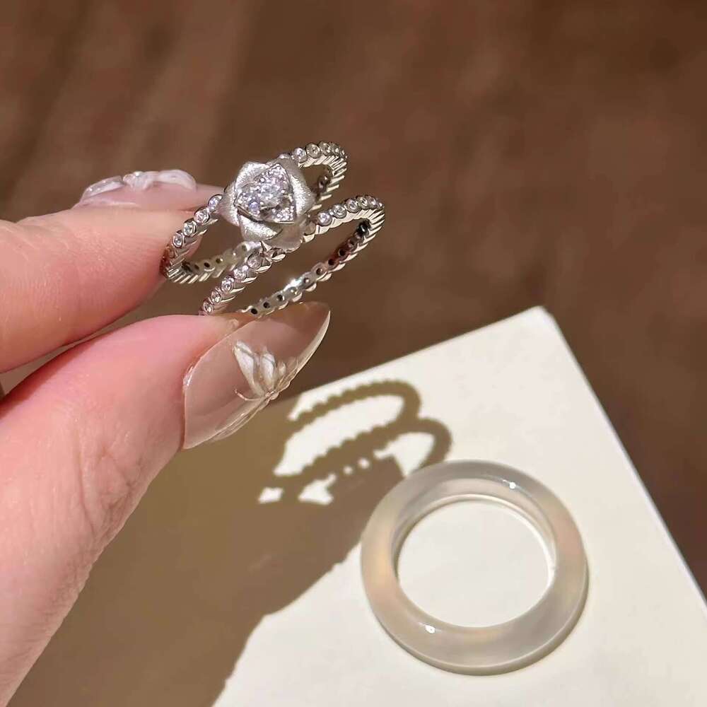 Jewellery Ring Fine Jewellery Silver Plated Cubic Zirconia Daisy Pattern with Clover Hollow Out Design for Minimalist Daily Wear and Special Occasion 