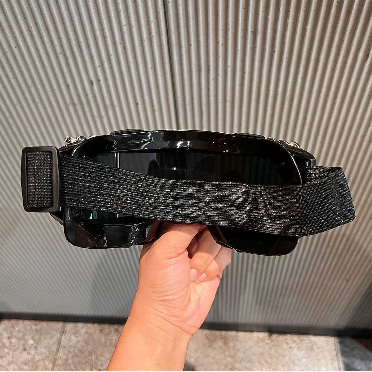 2025 Mountaineering Goggles Luxury Rhinestone Decoration Sandproof Dustproof Cycling Glasses Large Frame Sponge Ski Goggles H251015