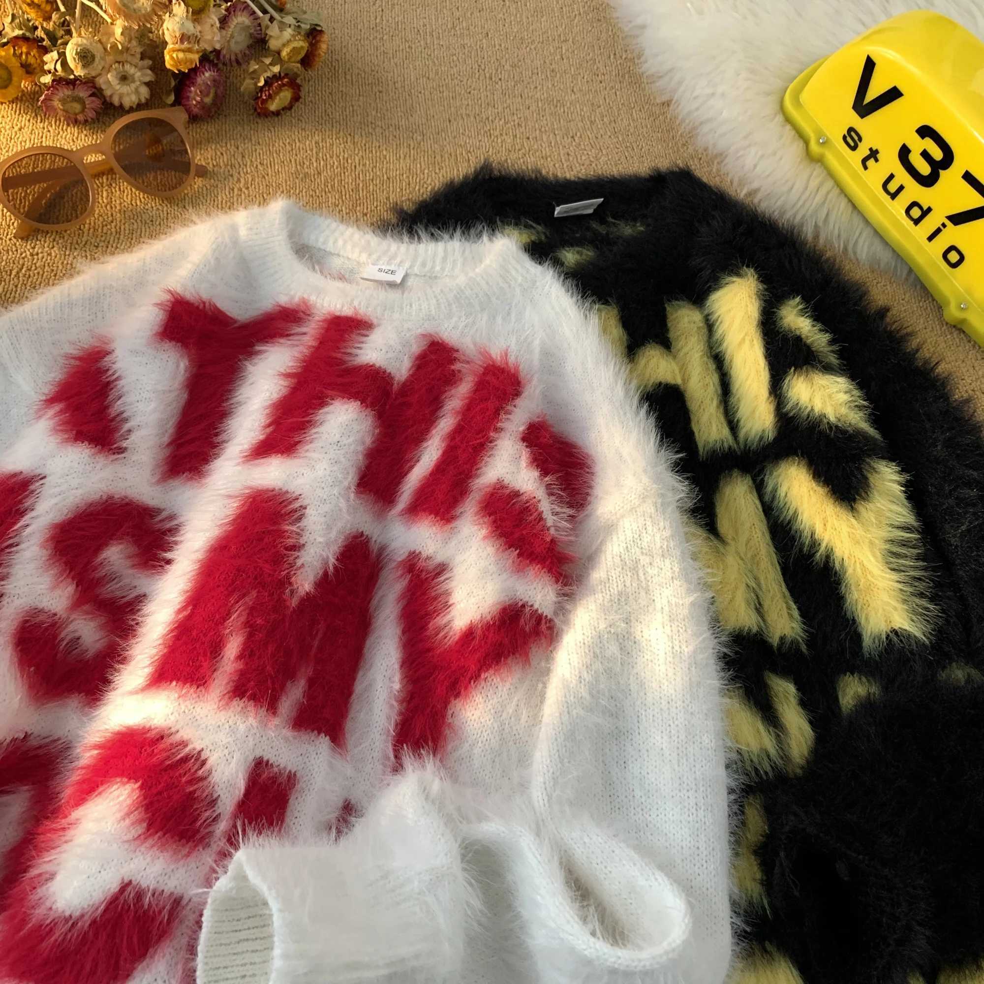 2025 New Mens Autumn Winter Long Sleeve Casual Sweater Tops Male Print Knitted Jumpers Men Loose Oneck Pullover Tops C59 J251015