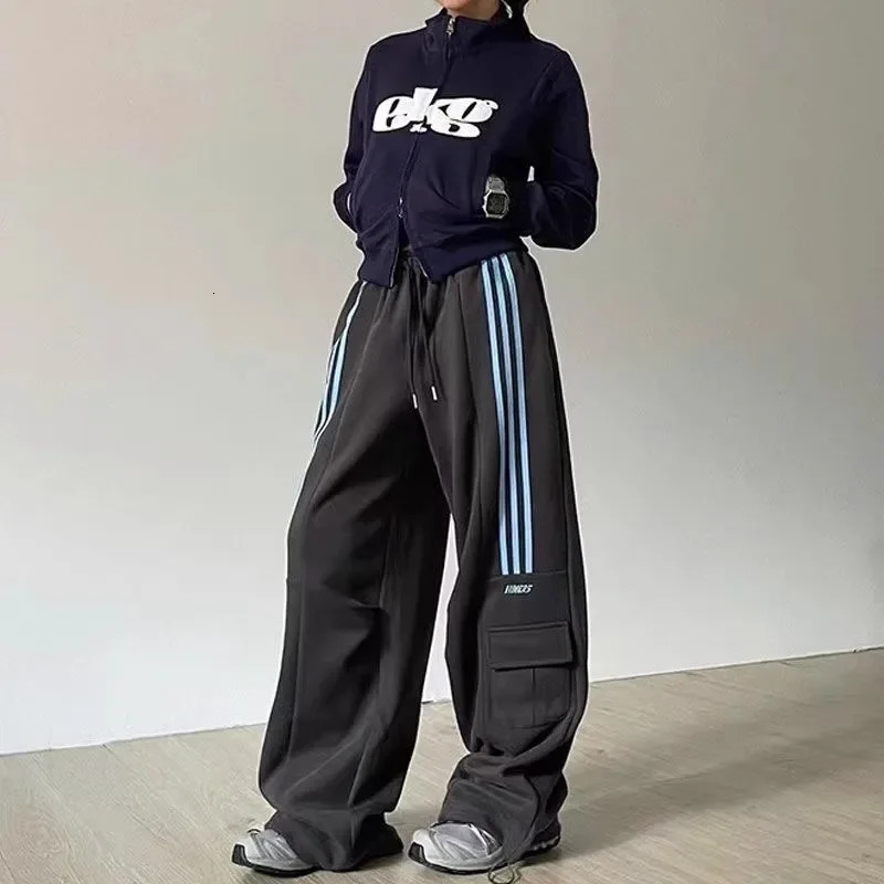 Heavyweight Sporty Wide Leg Pants Loose Fit Cotton Street Dance Womens ThreeStrap American Style Trousers Casual Sweatpants Z260314