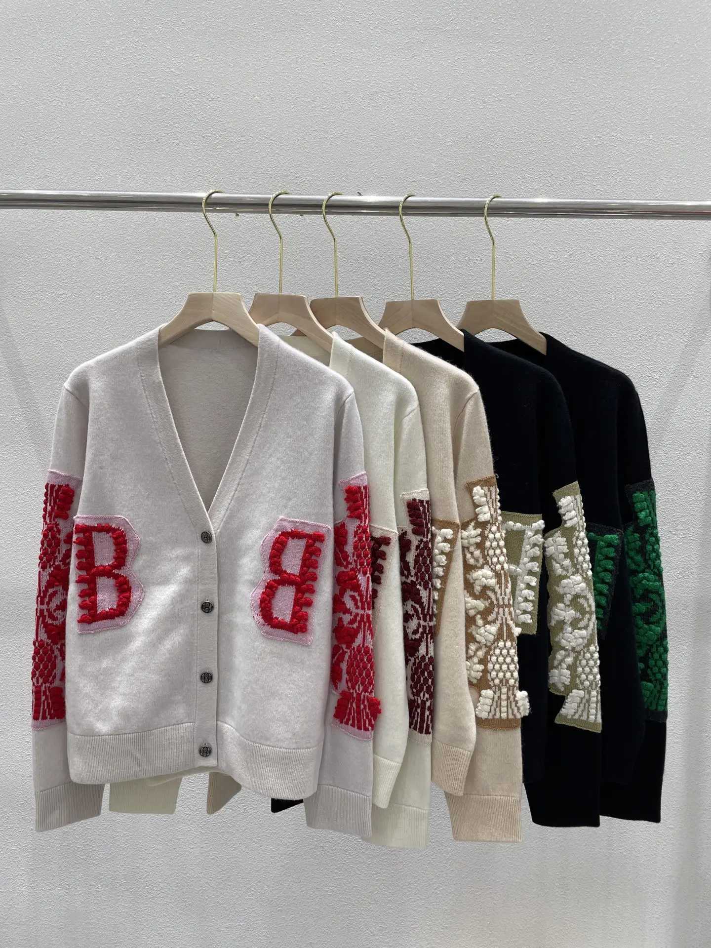 2025 new Vneck embroidered contrastcolored letter style elegant commuting longsleeved cardigan sweater J251015