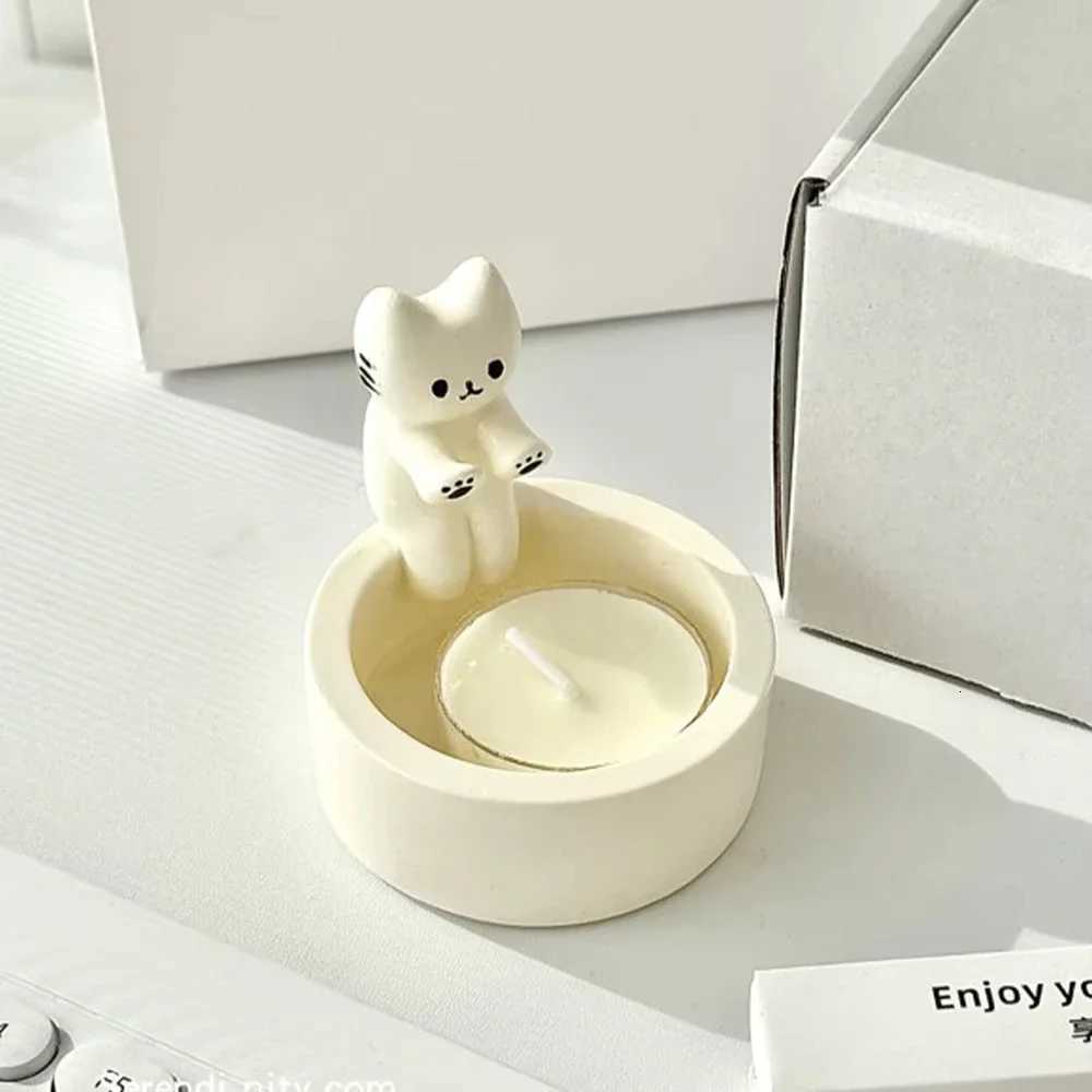 Cute Kitten Candle Holder Cat Candlestick Creative Aromatherapy Candle Holder Durable High Tempe Cartoon Candlestick Decoration C251015