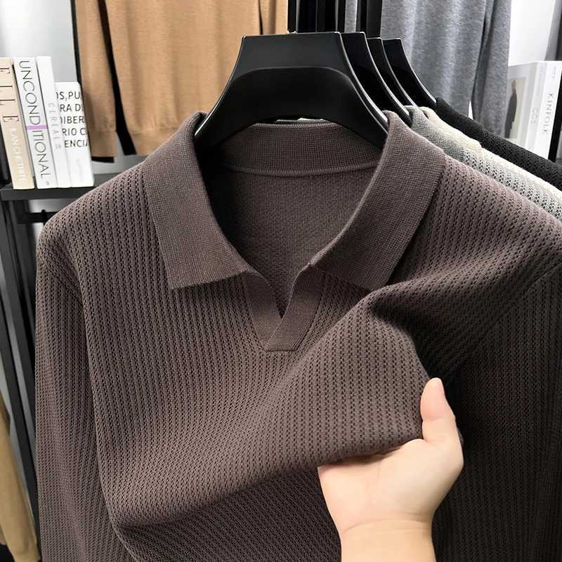 Design Mens VNeck Knitted Sweater Autumn Winter Simple Warm Lapel Pullover Fashion Casual Versatile Trend Menswear J251015
