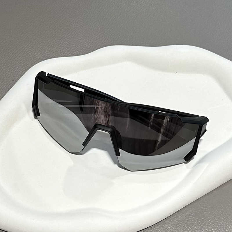 Childrens Sunshade Glasses Boys and Girls Outdoor Cycling Onepiece Sunglasses Baby Personality Photo Show Sunglasses Trendyt H251015