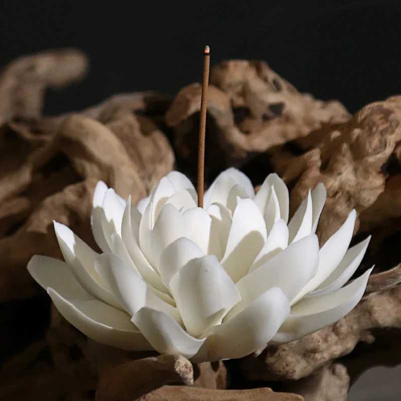 Ceramic White Lotus Incense Burner Home Decor Incense Stick Holder Buddhist Aromatherapy Incense Censer Use In Office Teahouse C251015
