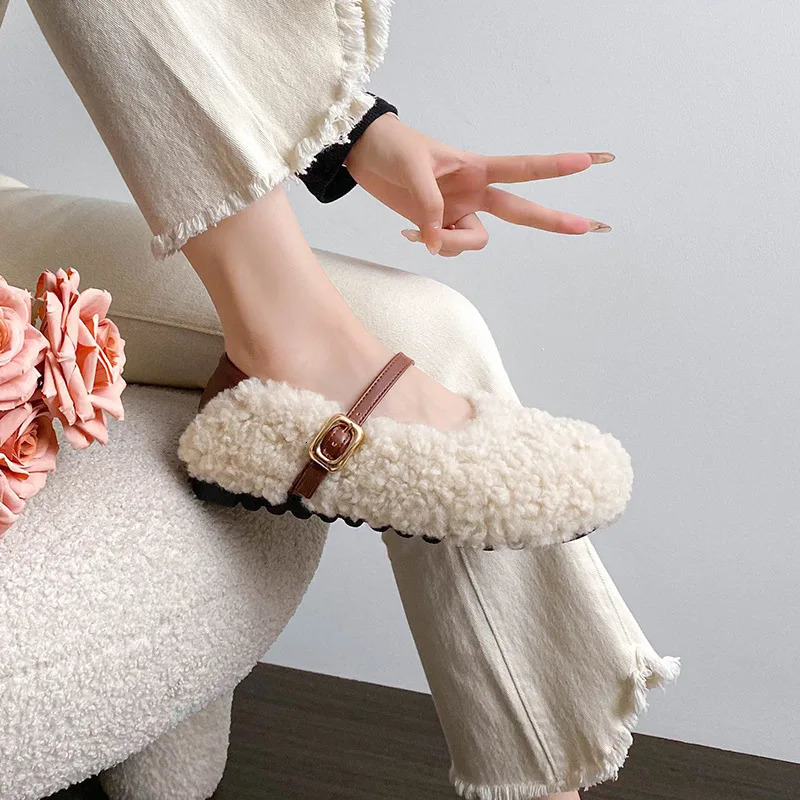 Patchwork WoolLeather Mary Janes Women Strap Buckle Flats Furry Shoes Ladies Cotton Loafers Female Fuzzy Fur Mocasines Mujer 251013