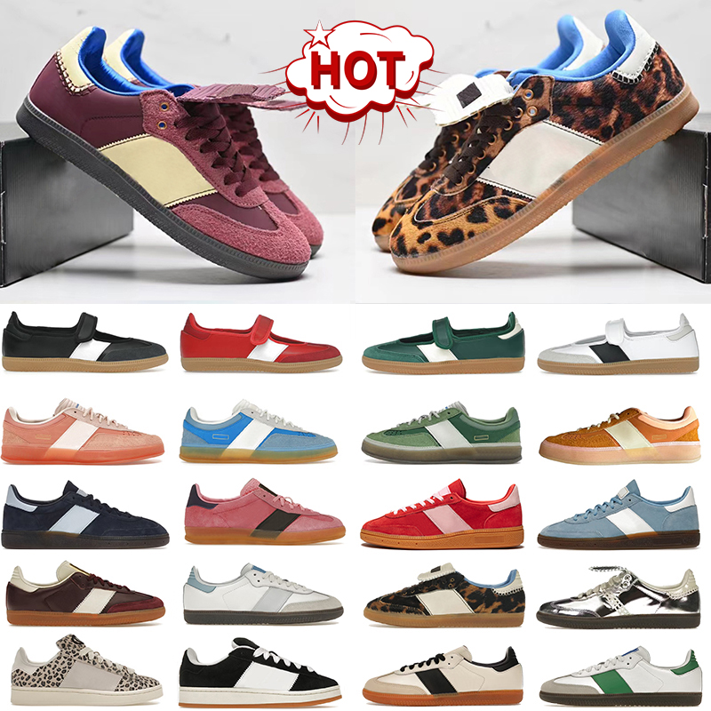 Designer Casual shoes for Men flat sneakers lows shoe White Navy core black Pink leopard shoe fashion womens outdoor sneaker mens sports trainers size 36-45