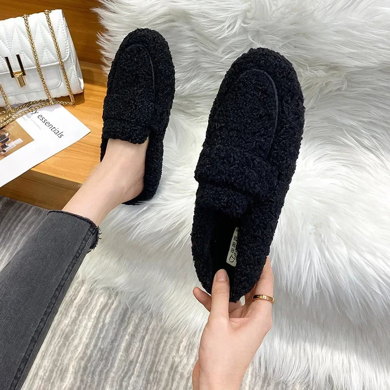 Winter Warm Plush Half Slippers Woman Outdoor Furry Mocasines Warm Slip on Cotton Shoes Woman Flats Cover Toe Curly Fur Slides 251013