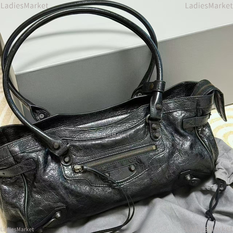 Top Quality Le City Bag Designer Suede Bag Woman Shoulder Bag Handbag Luxury Sheepskin Genuine Leather Rivets Motorcycle Bag Vintage Tote Crossbody Bag Le Cagole