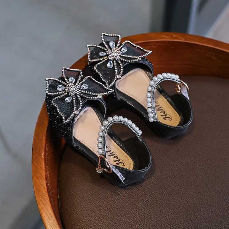 Summer Baby Shoes For 110Y Kids Girls Rhinestone Butterfly Casual Princess Shoes Children Dancing Sandals W251114